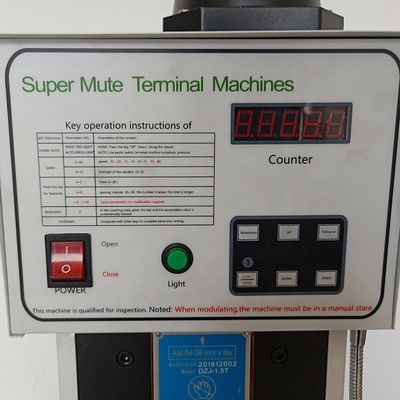 58KG Semi-automatic Wire Stripping Terminal Crimping Machine Wire Range 0.5-2.5mm2