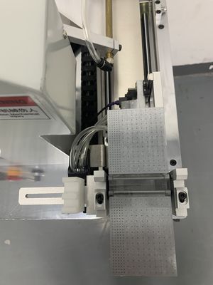 Half Wire Fold Labeling Machine with High Accuracy and Air Pressure of 0.4-0.6Mpa