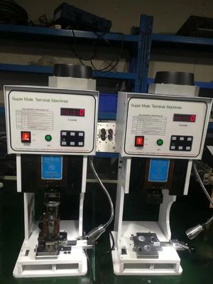YH-09H002 JST European Flag Terminal Crimping Machine Applicator with 40mm Slide Stroke